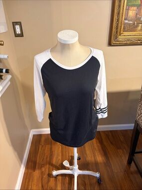 Adidas climalite Black and White Raglan 3/4 Sleeve Women's Top